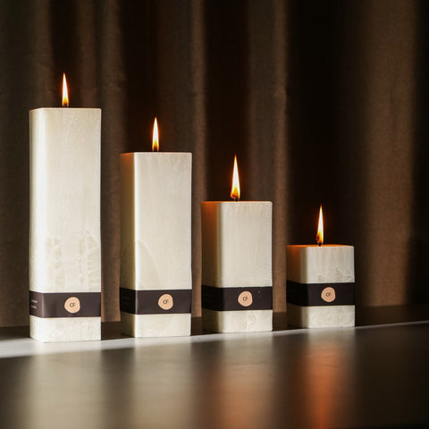 Balta interjero žvakė (kvadratas)